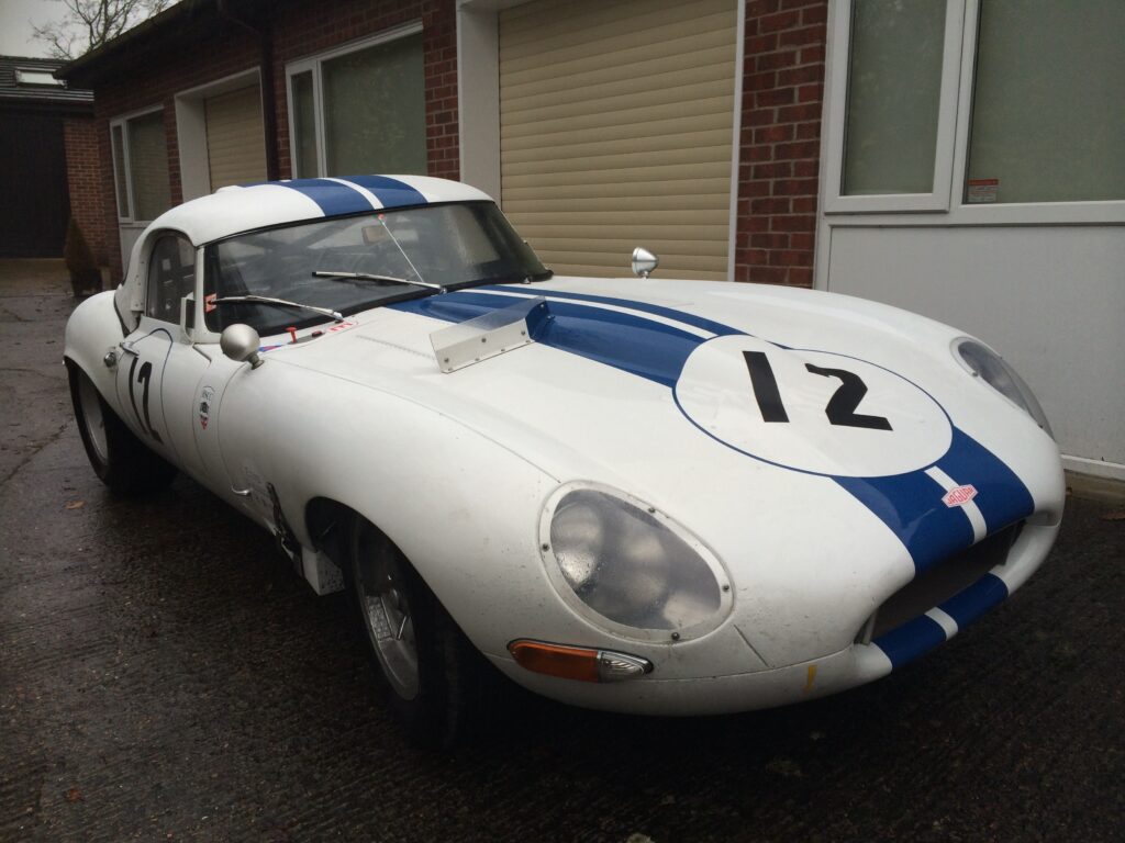 Simon Cars - Jaguar E-type Racing